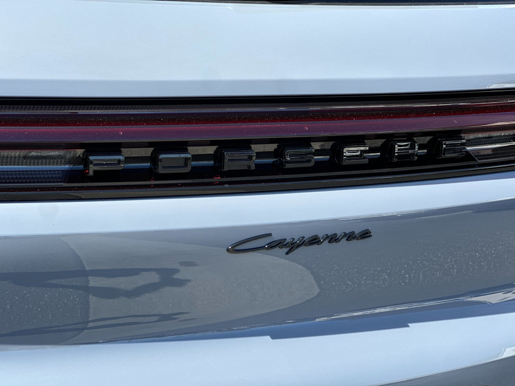Thumbnail: 2026 Porsche Cayenne - 34