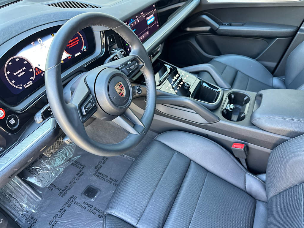 Thumbnail: 2025 Porsche Cayenne - 2