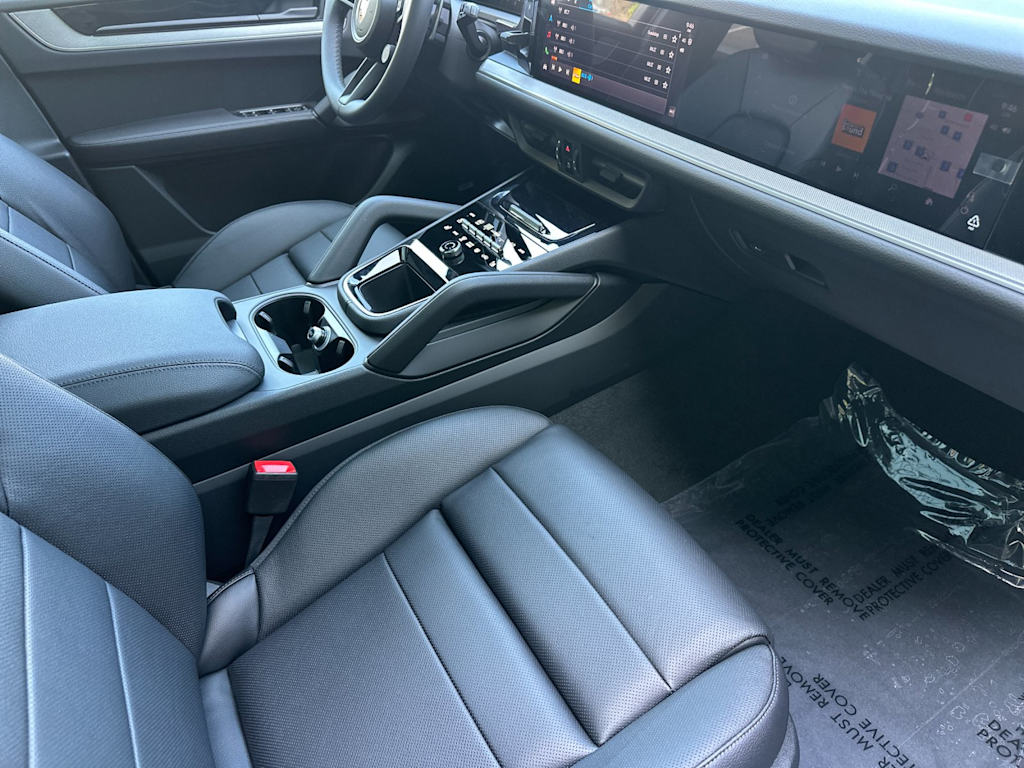 Thumbnail: 2026 Porsche Cayenne - 13