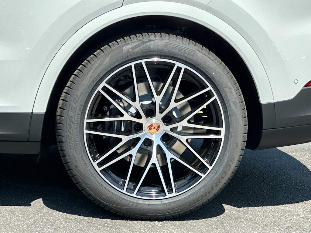 Thumbnail: 2026 Porsche Cayenne - 8