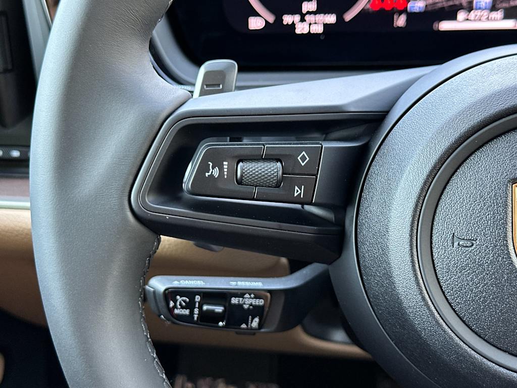 Thumbnail: 2026 Porsche Cayenne - 30