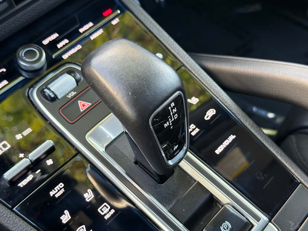 Thumbnail: 2019 Porsche Cayenne - 29