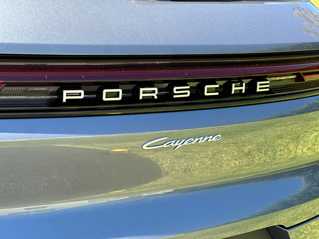Thumbnail: 2026 Porsche Cayenne - 7