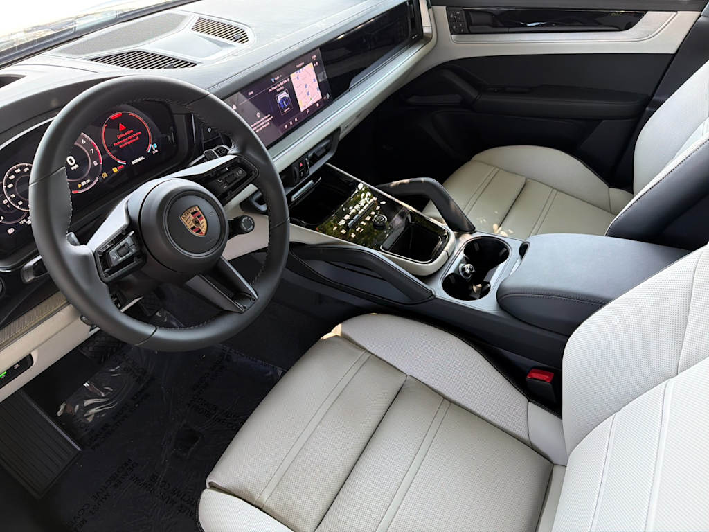 Thumbnail: 2026 Porsche Cayenne - 2
