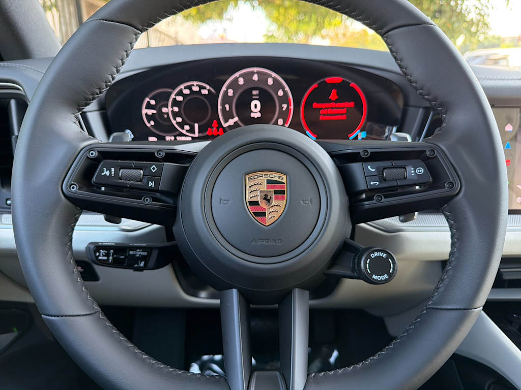 Thumbnail: 2026 Porsche Cayenne - 30