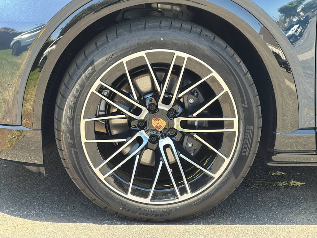 Thumbnail: 2026 Porsche Cayenne - 7