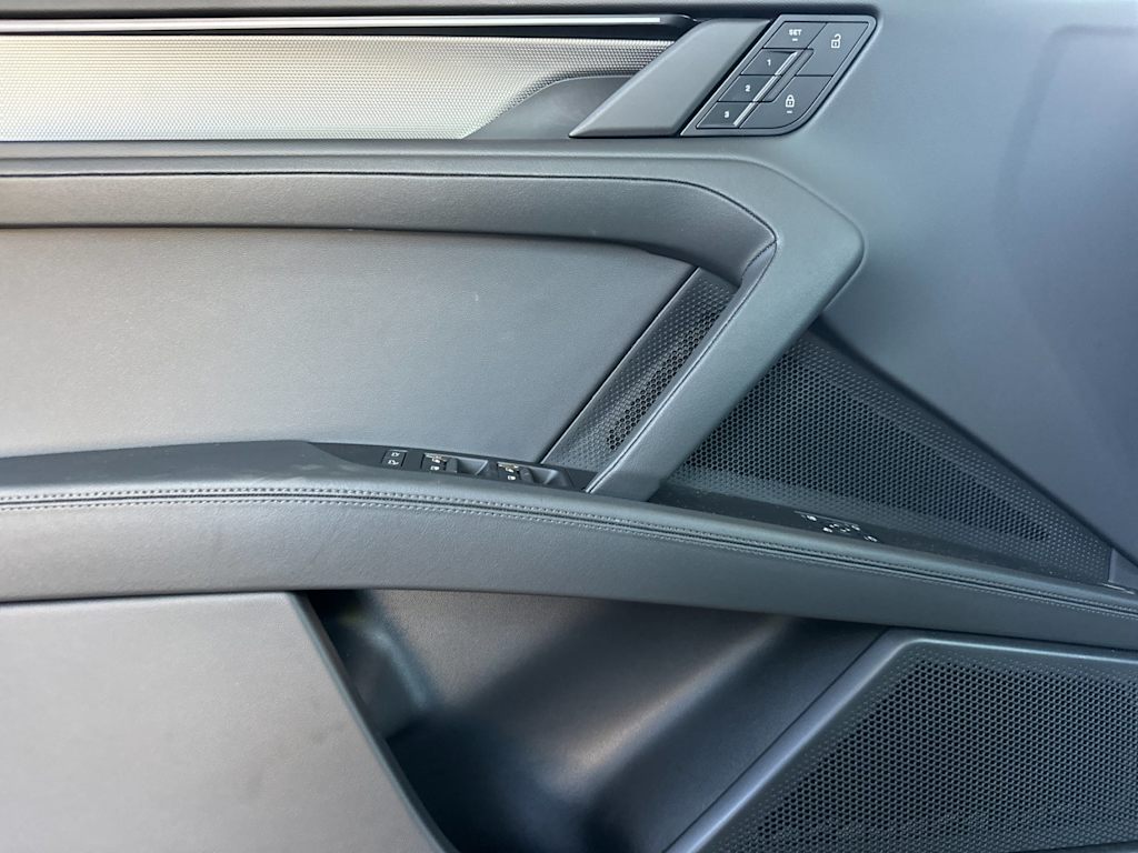 Thumbnail: 2026 Porsche Cayenne - 21