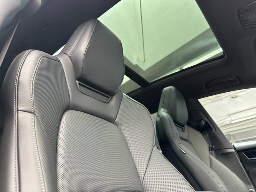 Thumbnail: 2026 Porsche Macan - 24