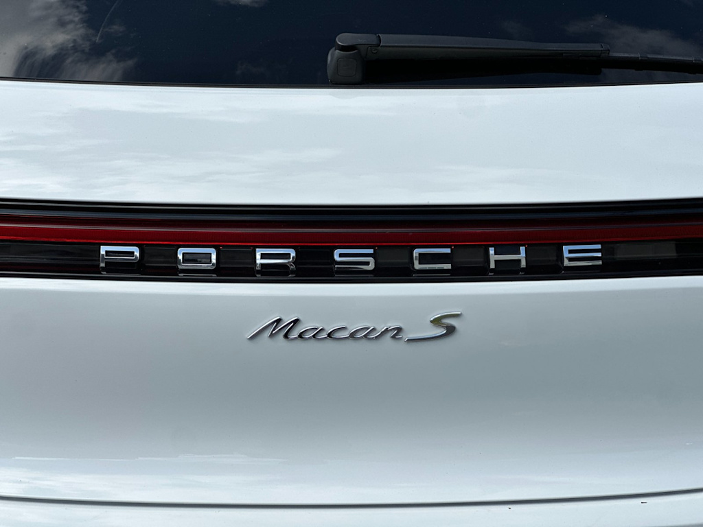 Thumbnail: 2021 Porsche Macan - 33
