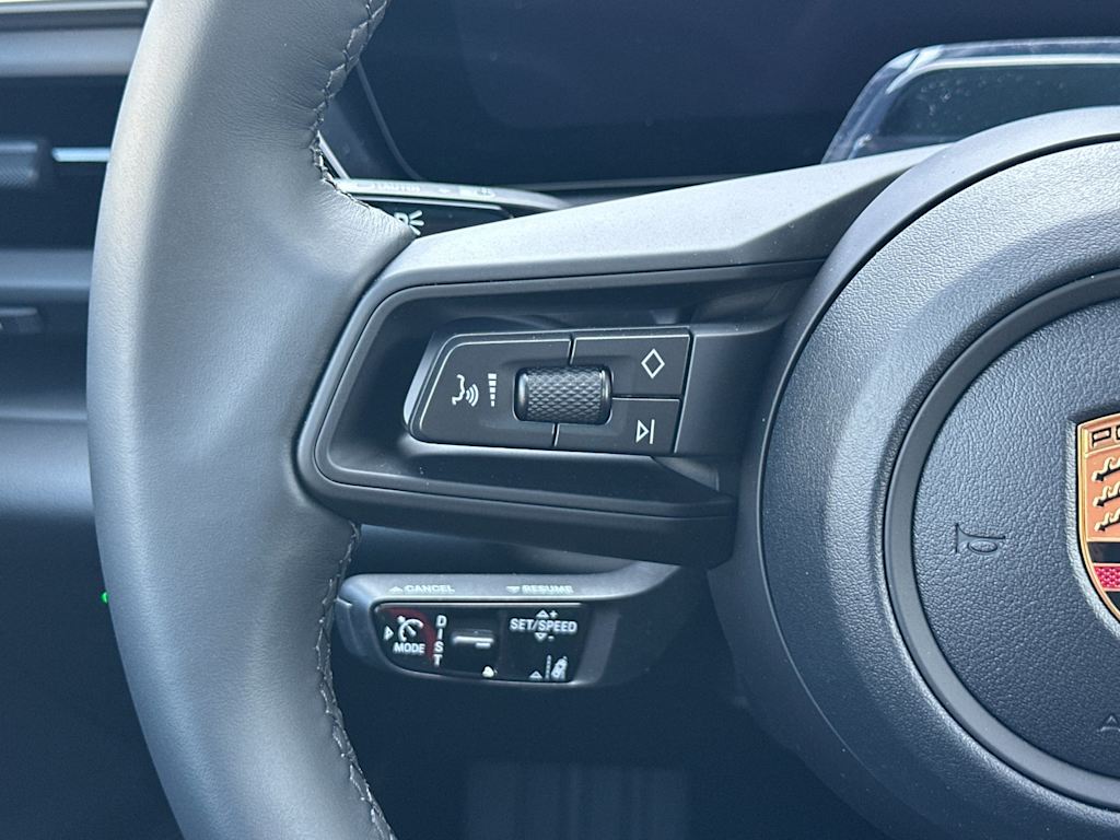 Thumbnail: 2026 Porsche Macan - 29