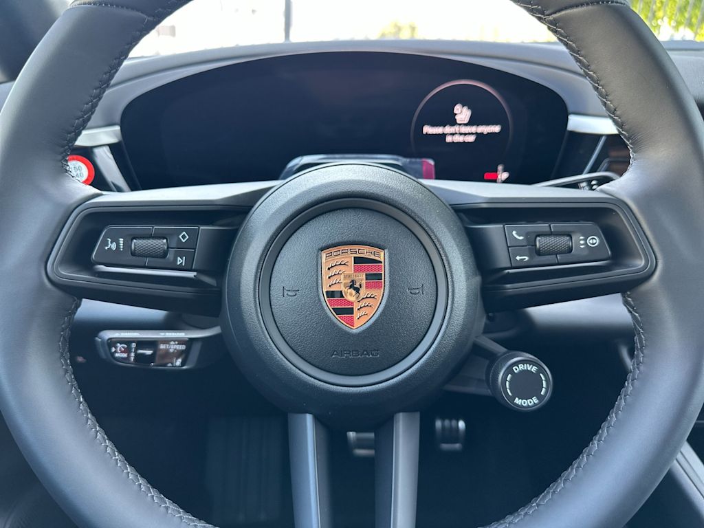 Thumbnail: 2026 Porsche Macan - 28