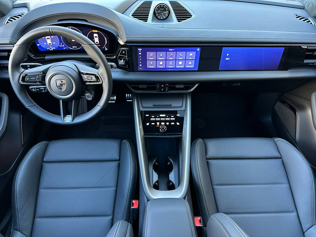 Thumbnail: 2025 Porsche Macan - 9