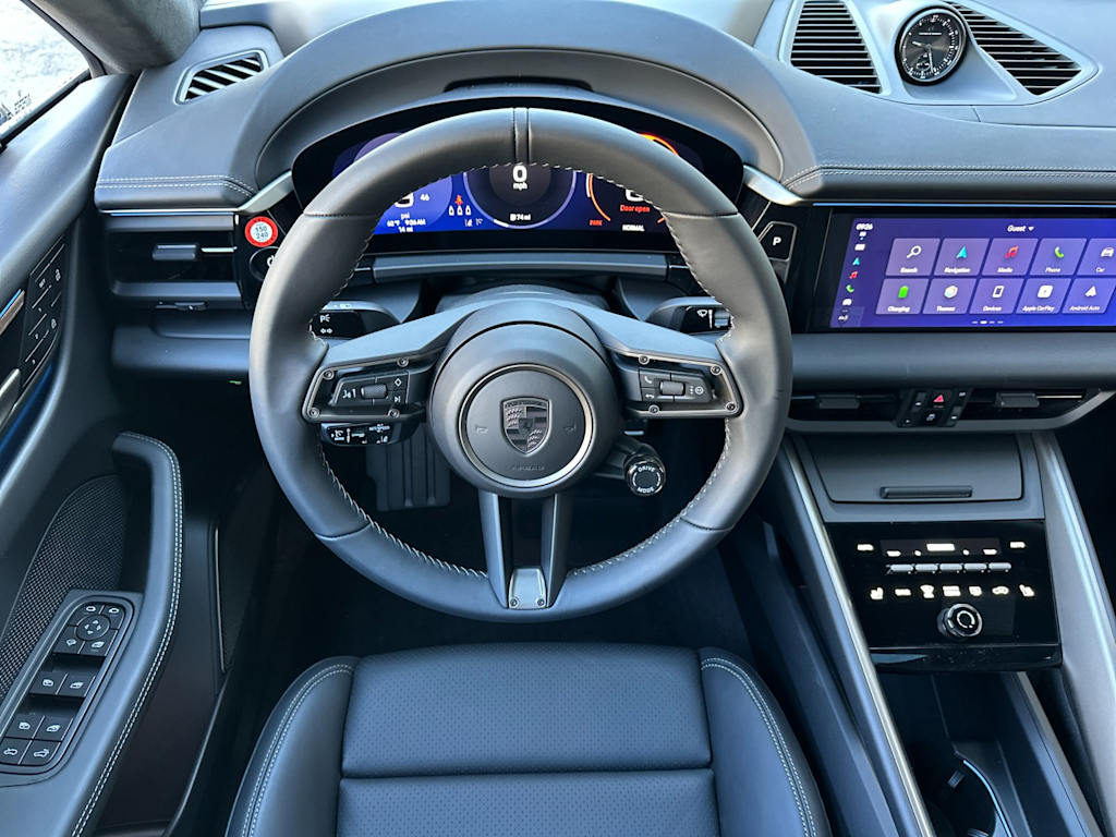 Thumbnail: 2025 Porsche Macan - 12