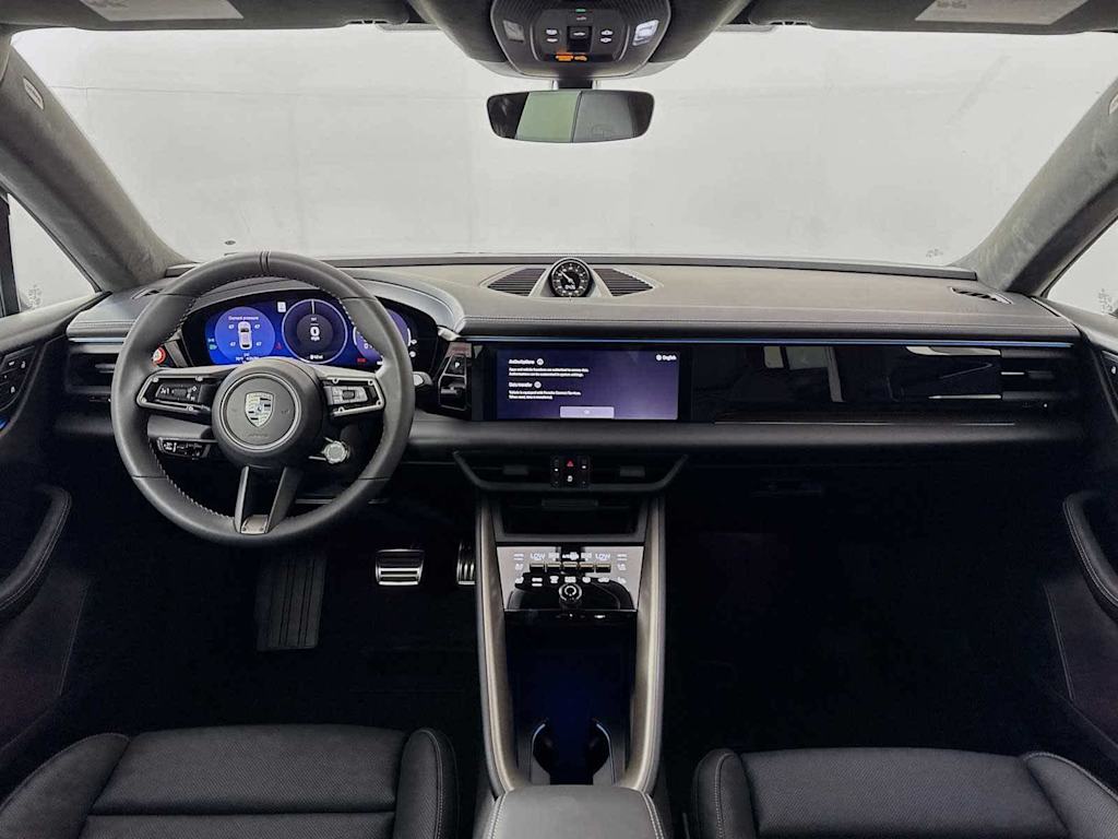 Thumbnail: 2025 Porsche Macan - 53