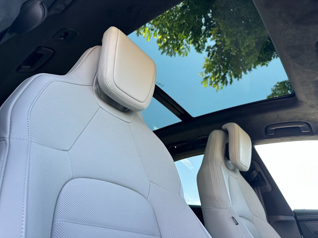 Thumbnail: 2026 Porsche Macan - 24