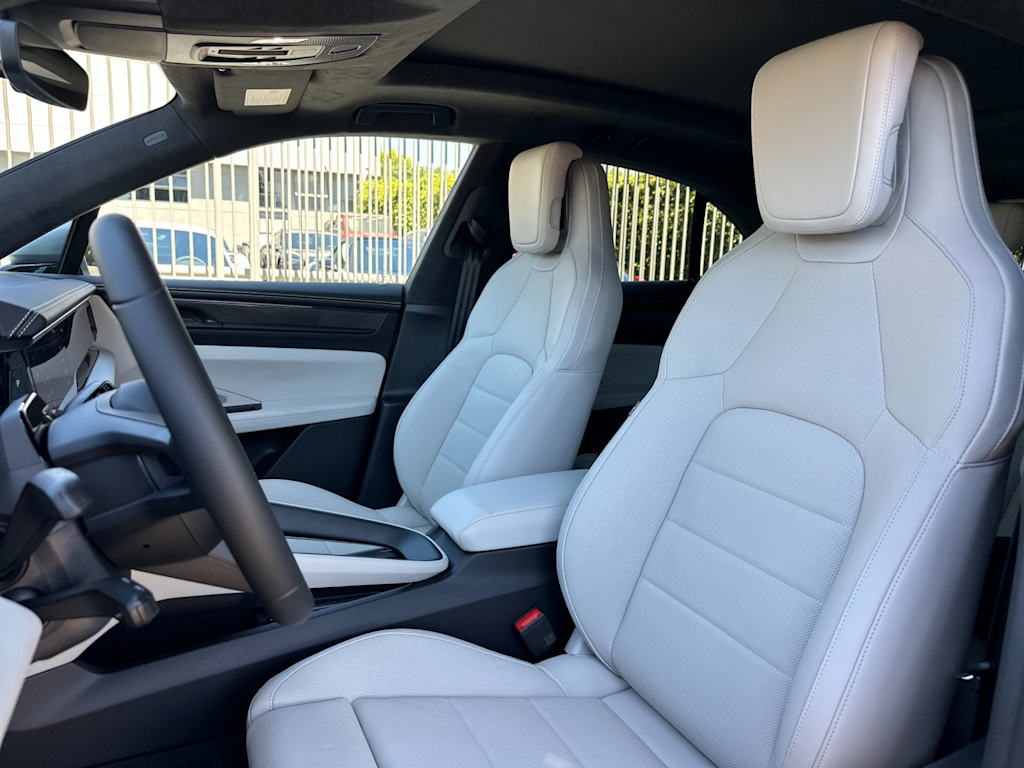 Thumbnail: 2026 Porsche Macan - 11
