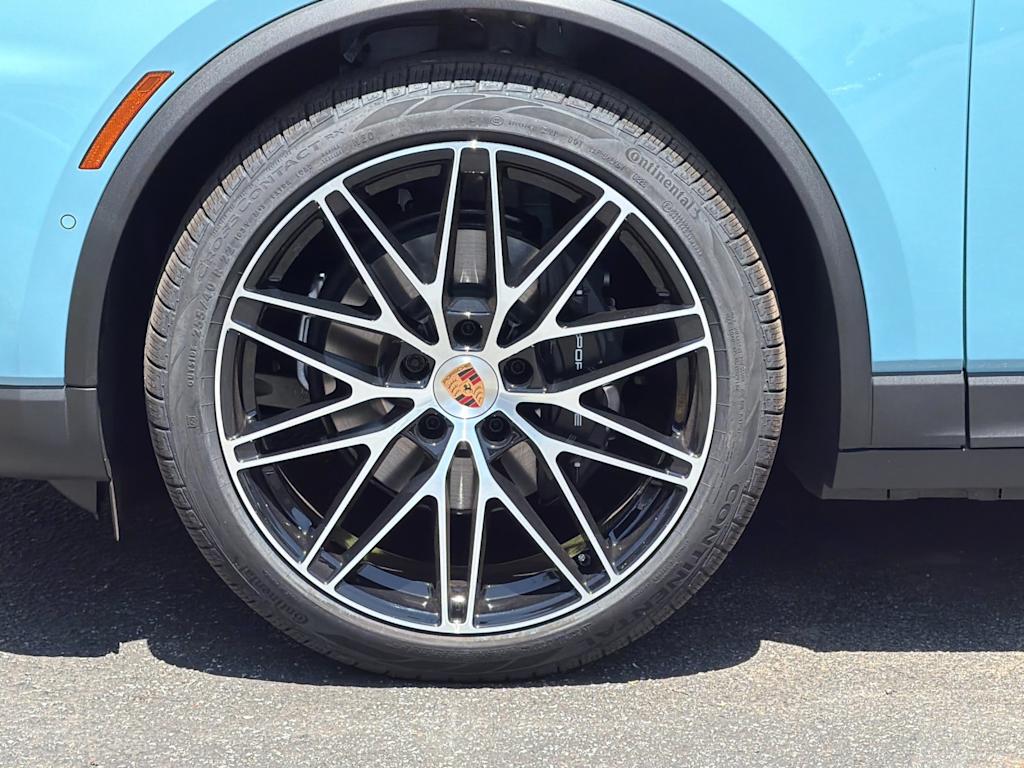Thumbnail: 2026 Porsche Macan - 34