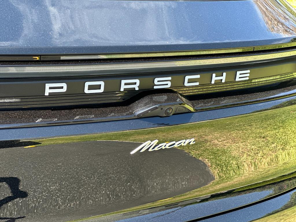Thumbnail: 2025 Porsche Macan - 7