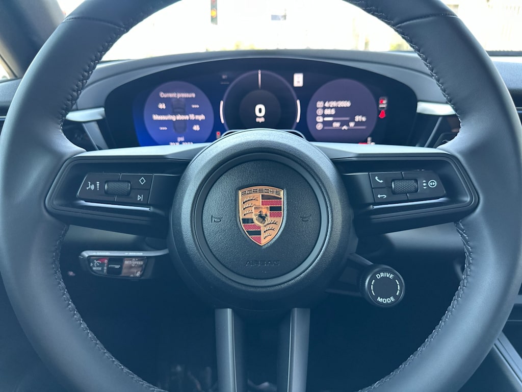 Thumbnail: 2026 Porsche Macan - 14