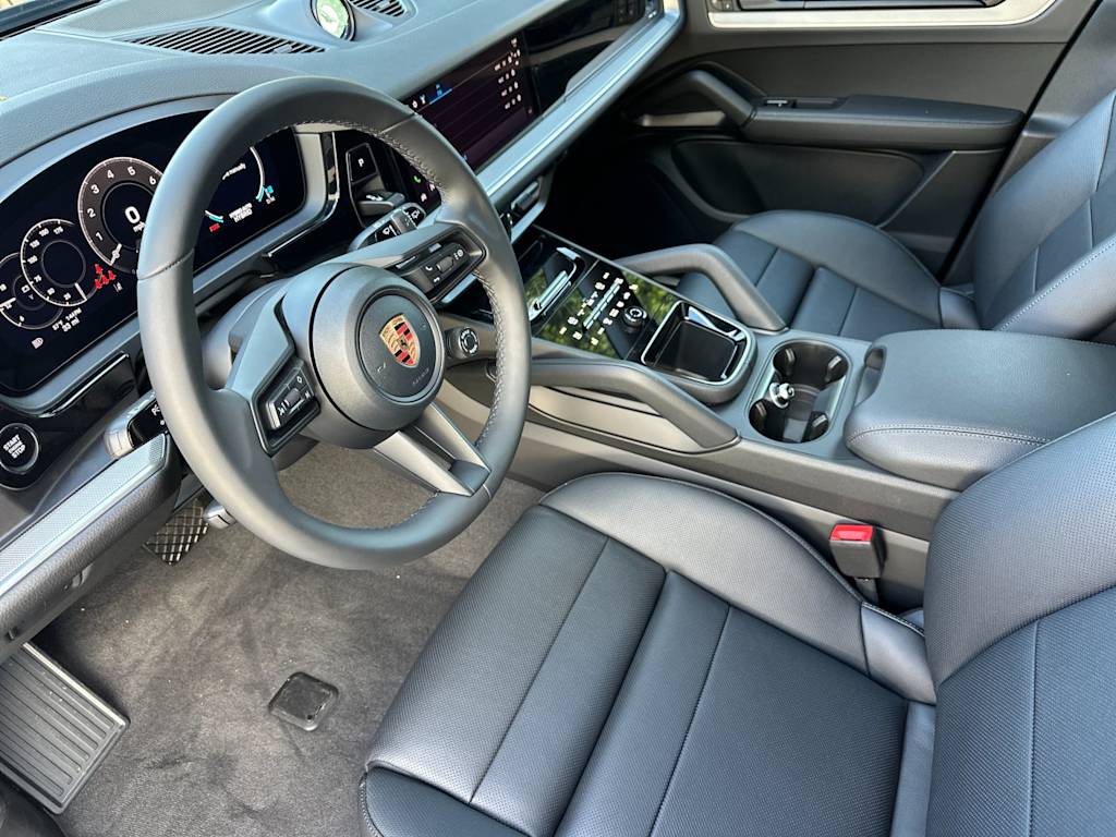 Thumbnail: 2026 Porsche Cayenne - 10