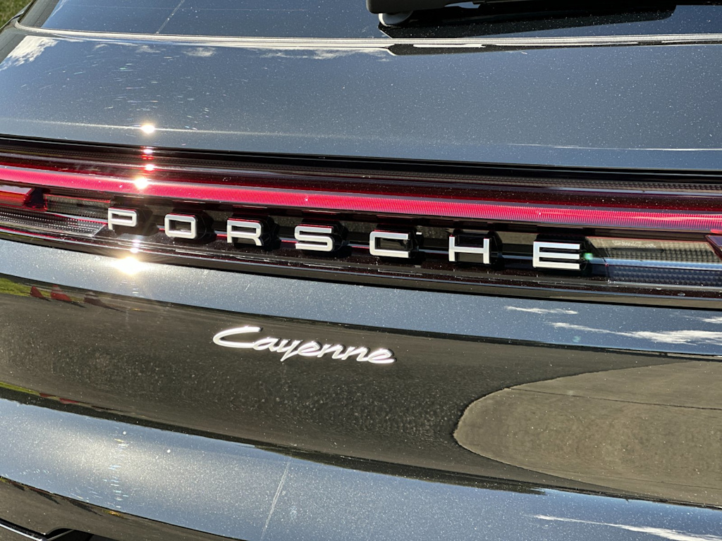 Thumbnail: 2026 Porsche Cayenne - 7