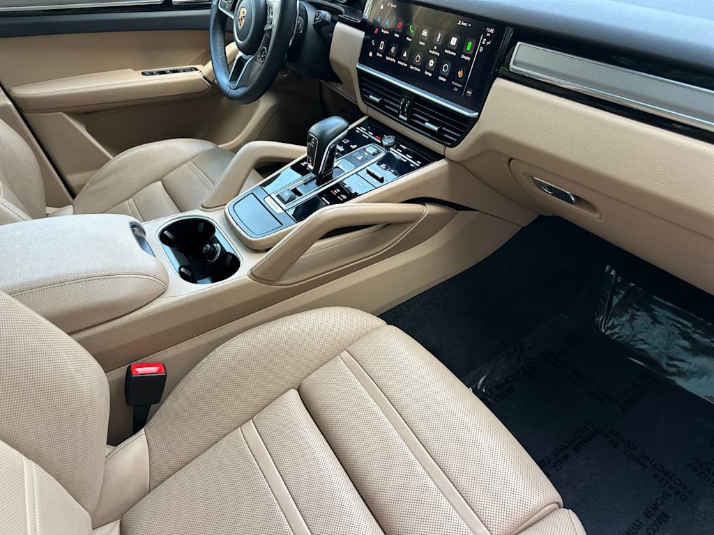 Thumbnail: 2023 Porsche Cayenne - 13