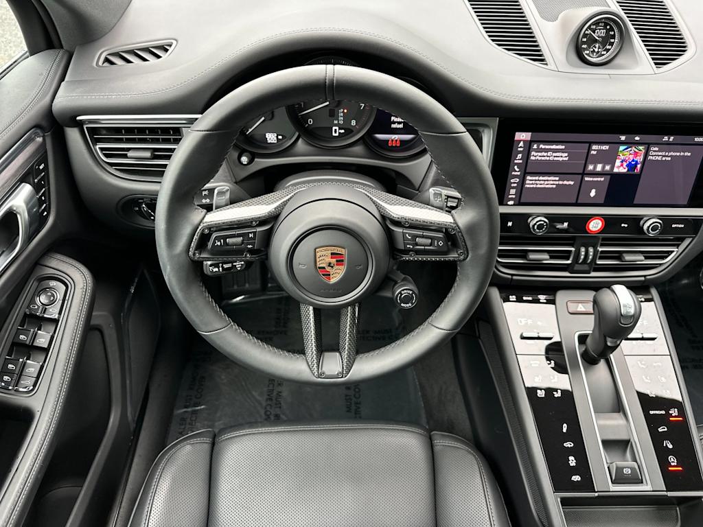 Thumbnail: 2025 Porsche Macan - 11