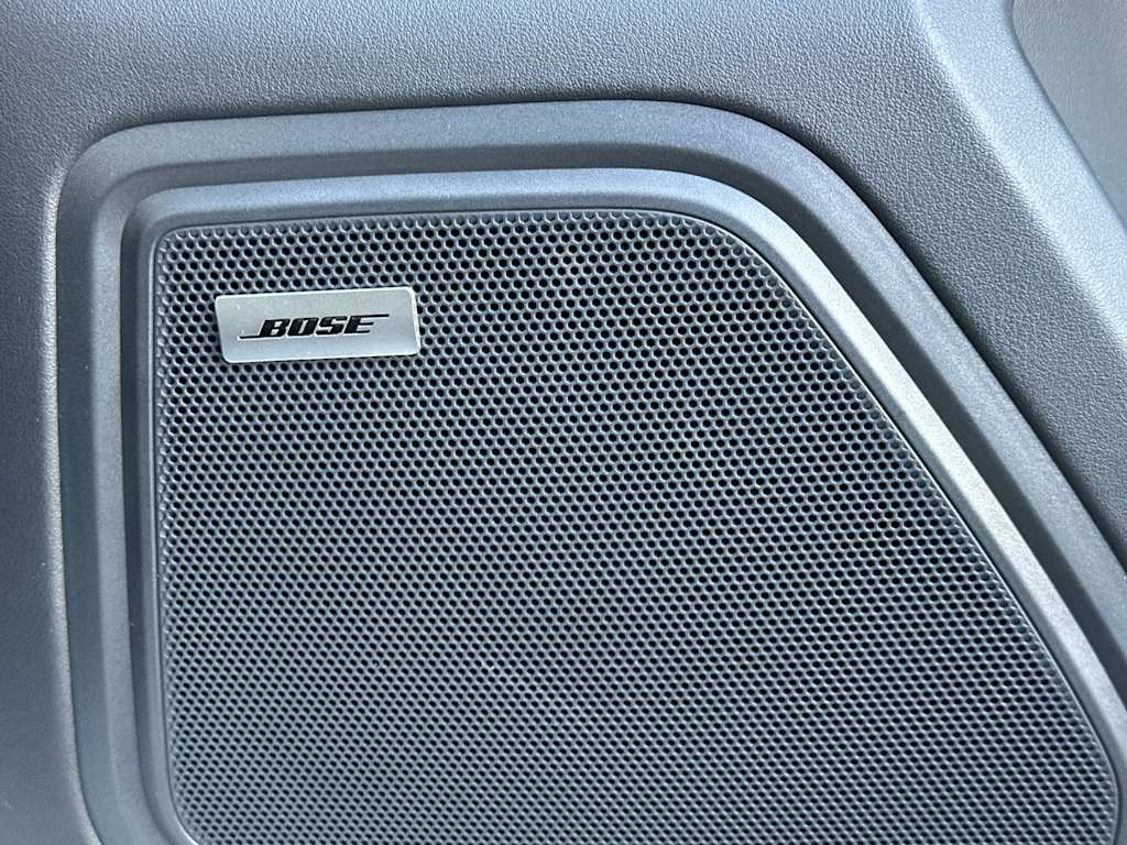 Thumbnail: 2026 Porsche Macan - 15