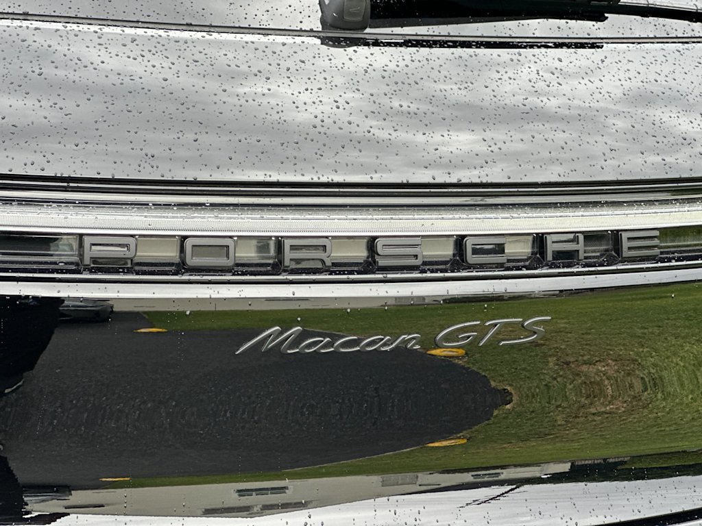 Thumbnail: 2025 Porsche Macan - 33