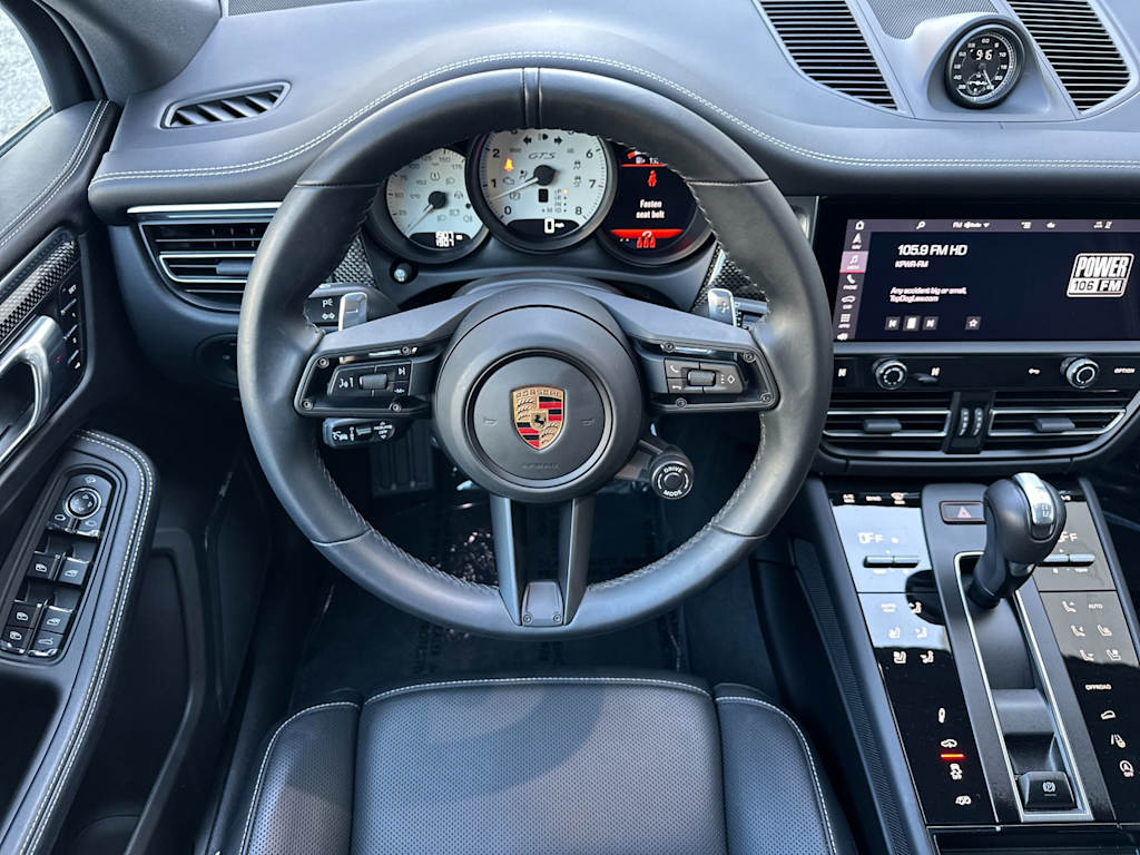 Thumbnail: 2025 Porsche Macan - 9