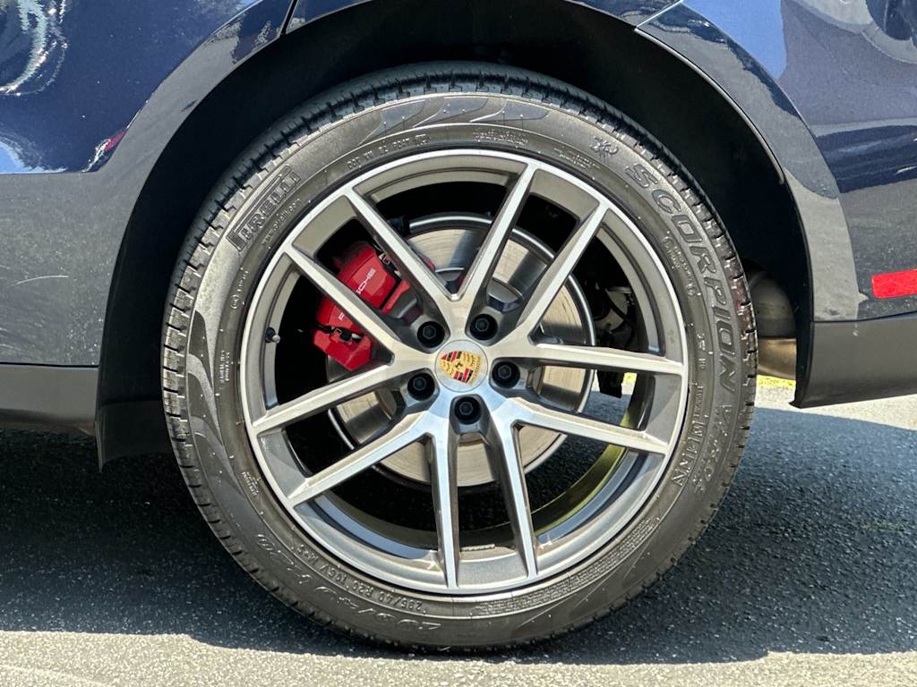 Thumbnail: 2023 Porsche Macan - 8