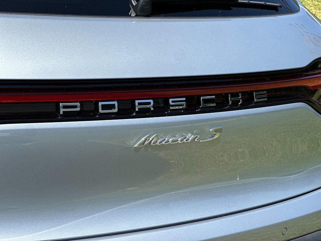 Thumbnail: 2026 Porsche Macan - 33