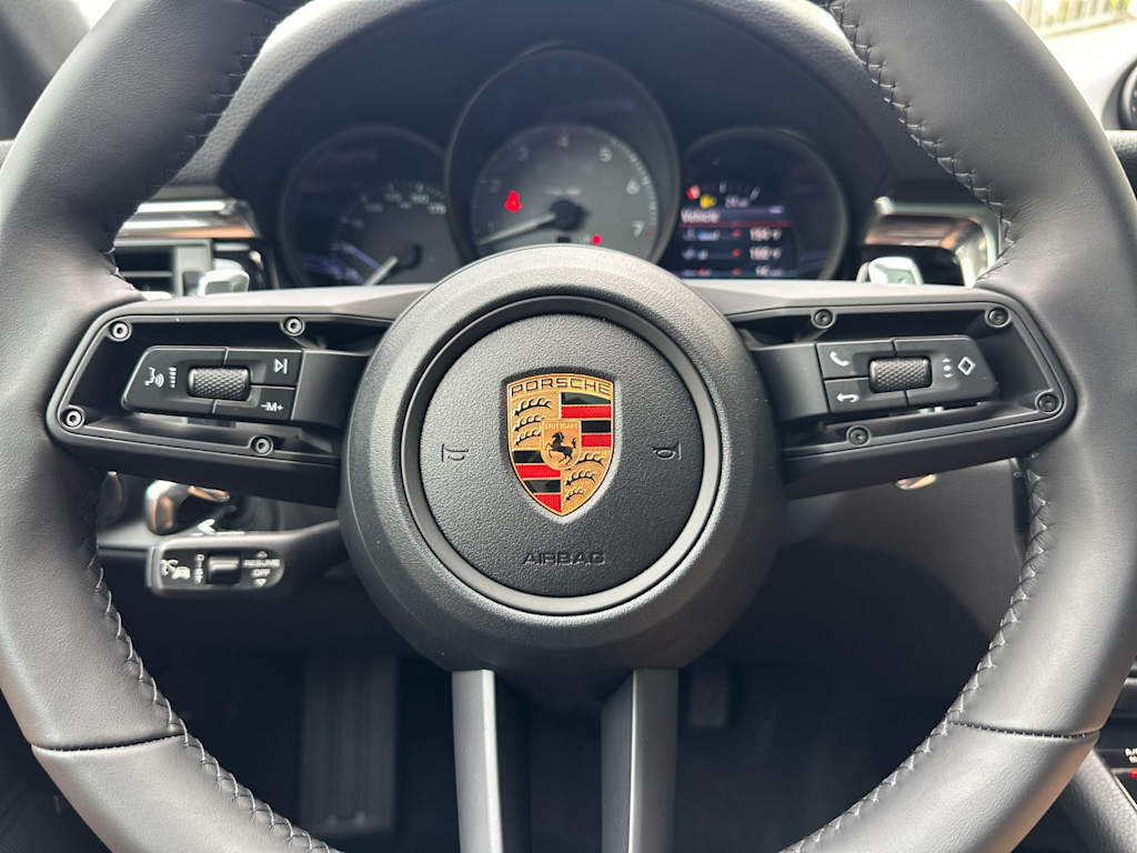 Thumbnail: 2026 Porsche Macan - 29