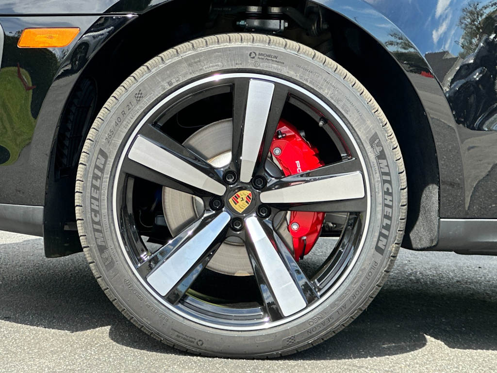 Thumbnail: 2026 Porsche Macan - 8