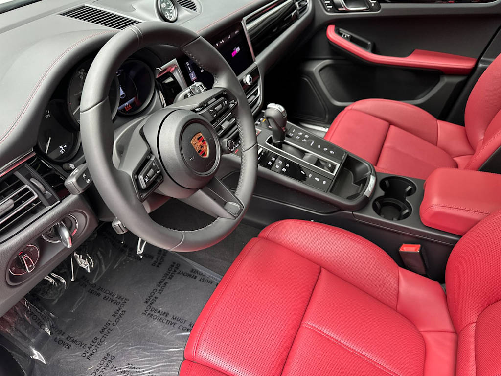 Thumbnail: 2026 Porsche Macan - 9