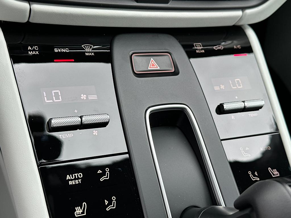 Thumbnail: 2026 Porsche Macan - 15