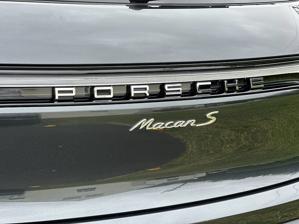 Thumbnail: 2026 Porsche Macan - 7