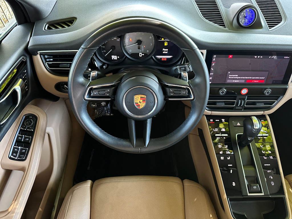 Thumbnail: 2023 Porsche Macan - 9