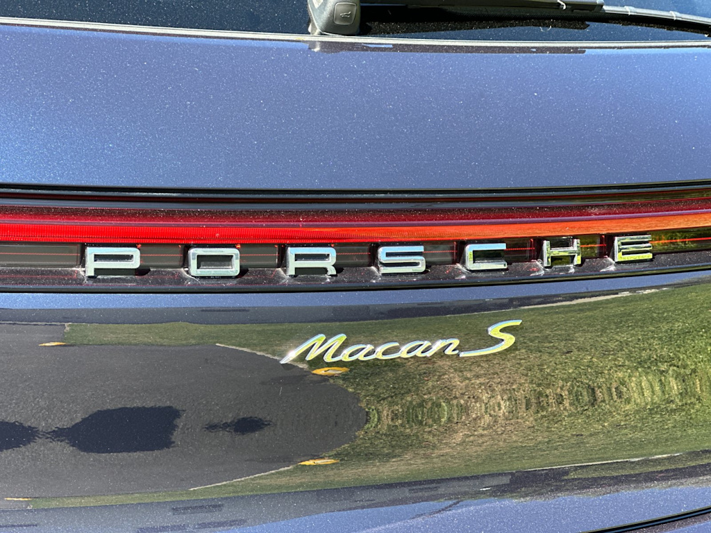 Thumbnail: 2023 Porsche Macan - 7