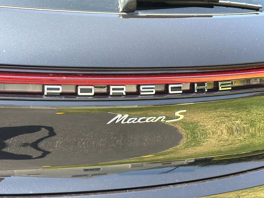 Thumbnail: 2026 Porsche Macan - 33