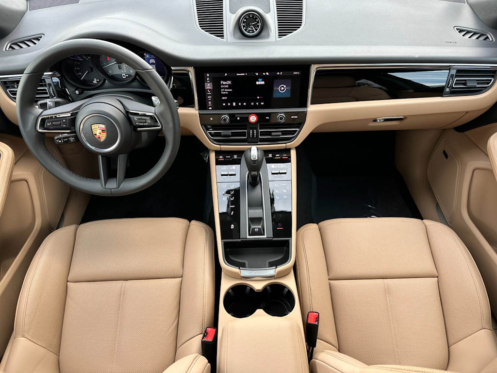 Thumbnail: 2026 Porsche Macan - 9