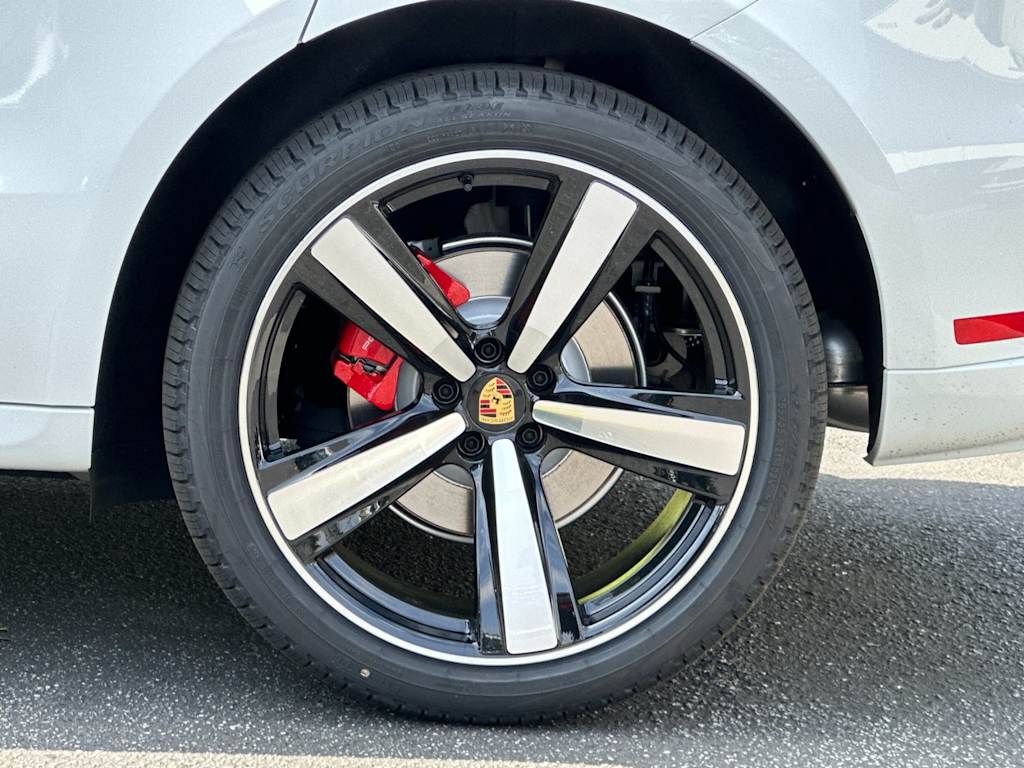Thumbnail: 2026 Porsche Macan - 8