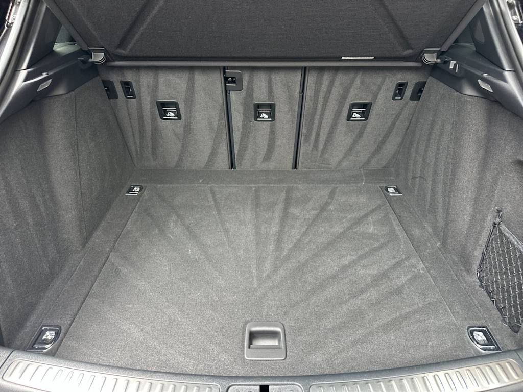 Thumbnail: 2024 Porsche Macan - 14