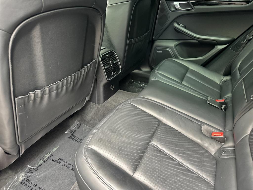 Thumbnail: 2024 Porsche Macan - 9