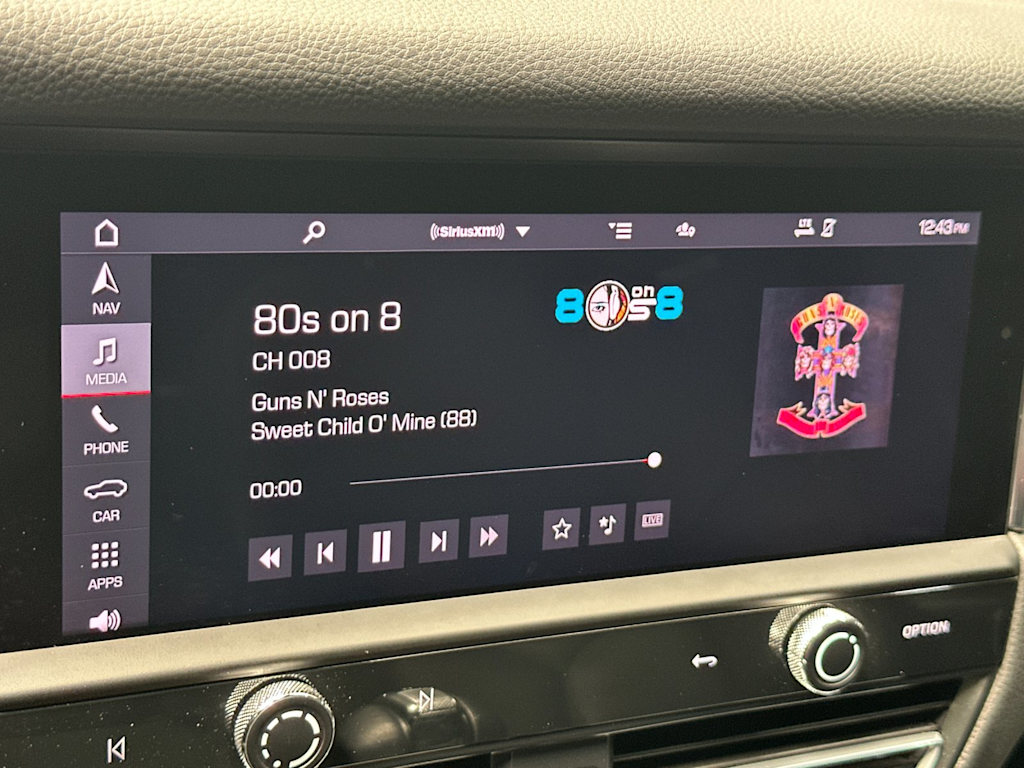 Thumbnail: 2024 Porsche Macan - 24