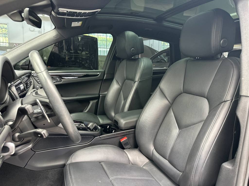 Thumbnail: 2024 Porsche Macan - 8