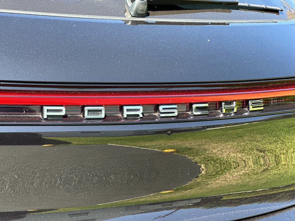 Thumbnail: 2023 Porsche Macan - 32