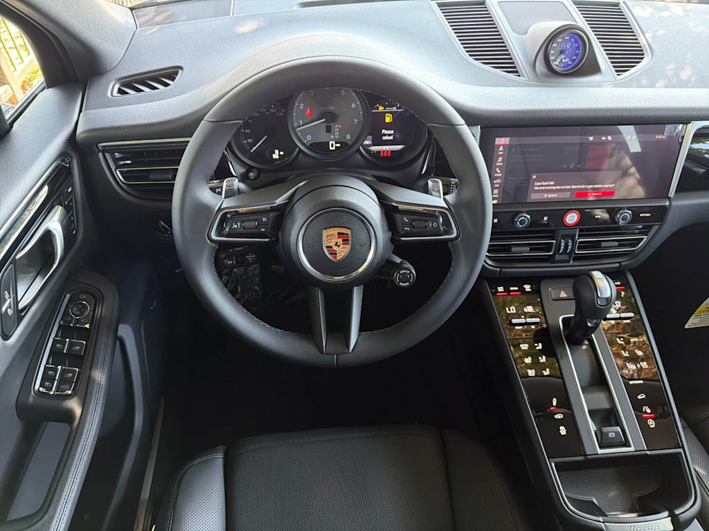 Thumbnail: 2026 Porsche Macan - 12