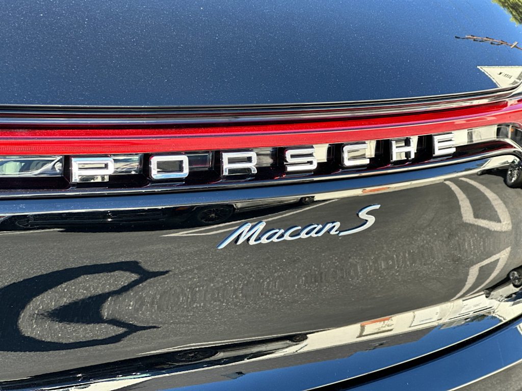 Thumbnail: 2026 Porsche Macan - 6