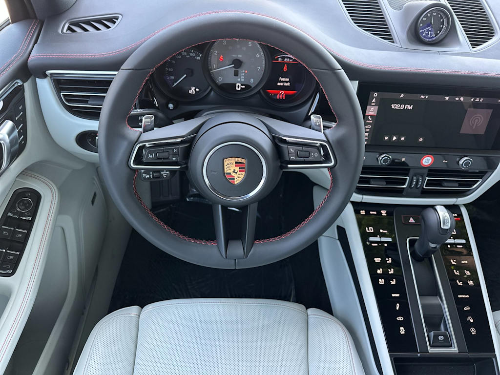 Thumbnail: 2026 Porsche Macan - 9